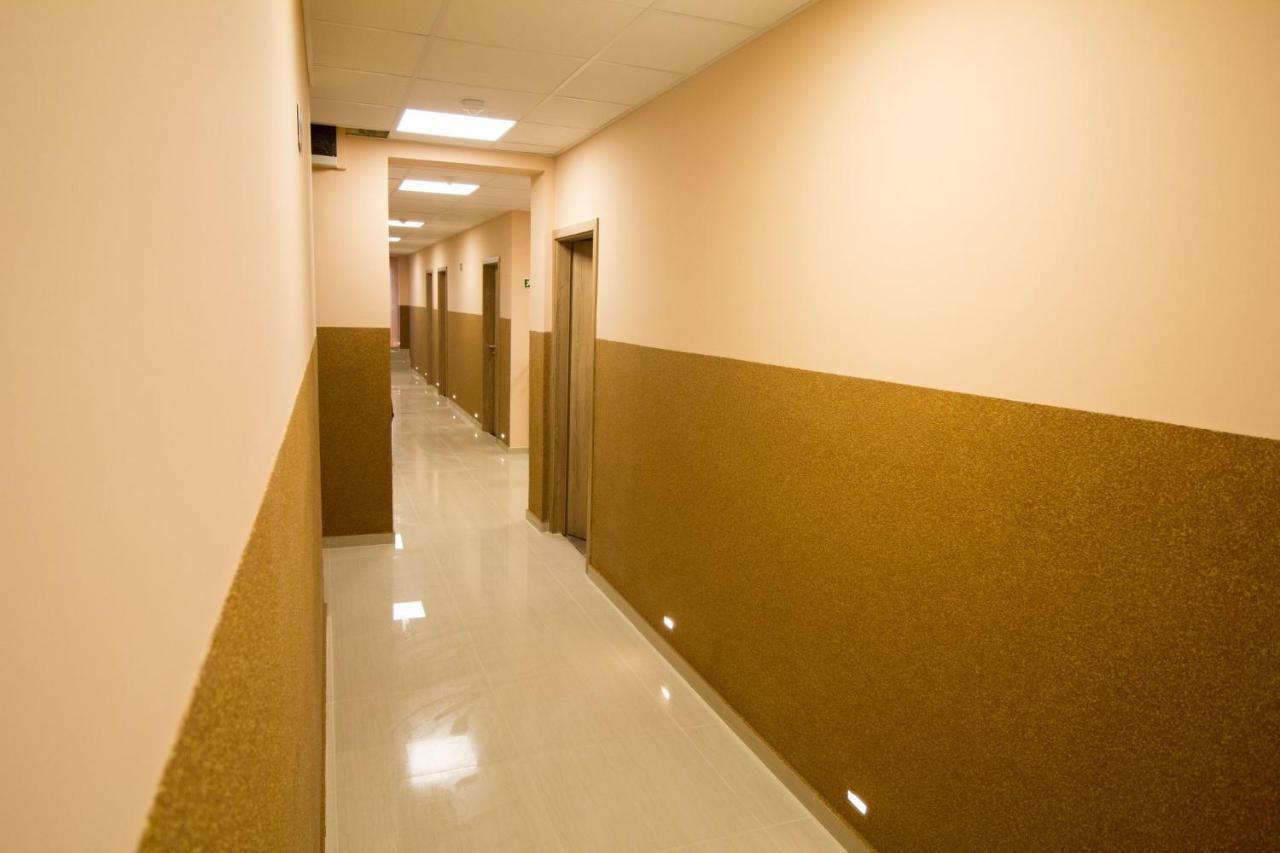 M7 Galéria Panzió Acomodação com café da manhã Letenye Exterior foto