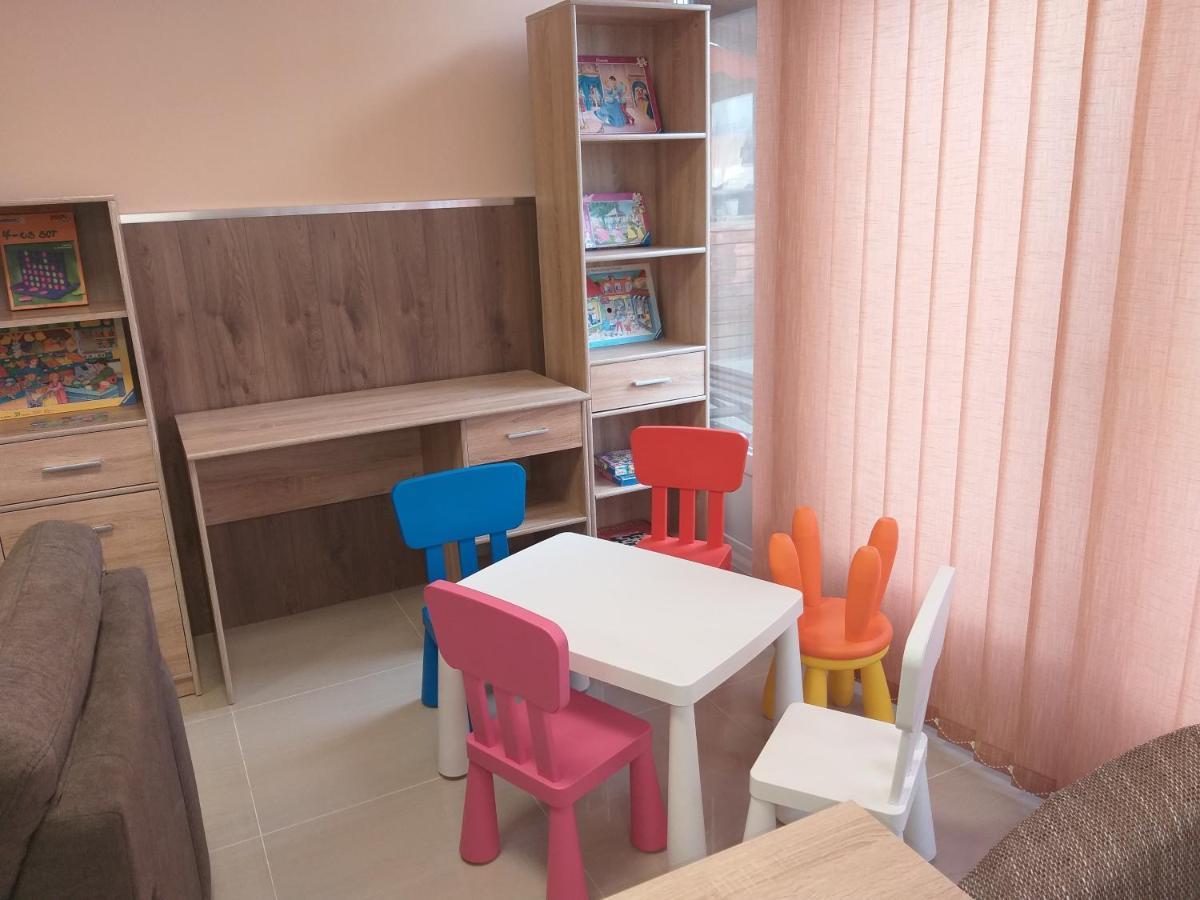 M7 Galéria Panzió Acomodação com café da manhã Letenye Exterior foto
